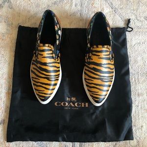 Coach leather tiger print sneaker shoes Size 37
